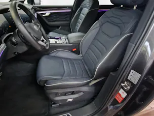 VW Touareg 3.0 TDI R-Line Tiptronic