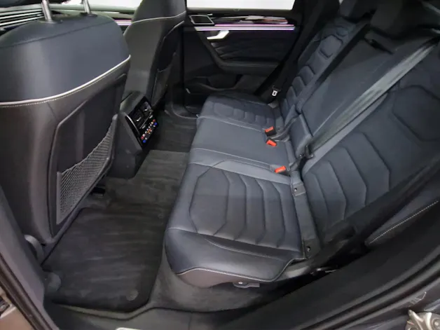 VW Touareg 3.0 TDI R-Line Tiptronic