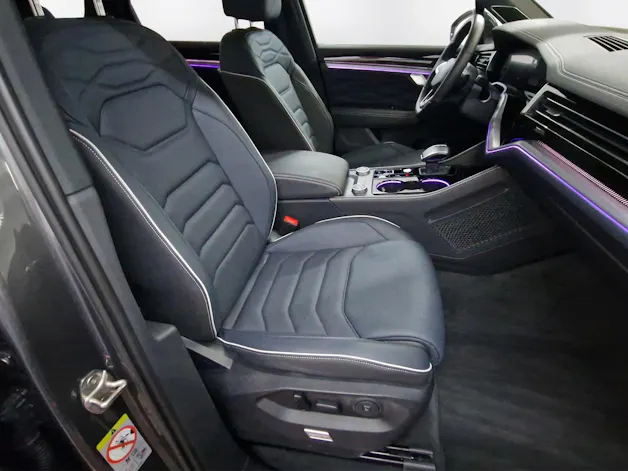 VW Touareg 3.0 TDI R-Line Tiptronic