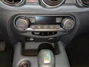 NISSAN Juke 1.0 DIG-T N-Connecta DCT