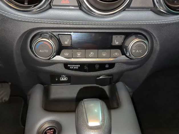 NISSAN Juke 1.0 DIG-T N-Connecta DCT