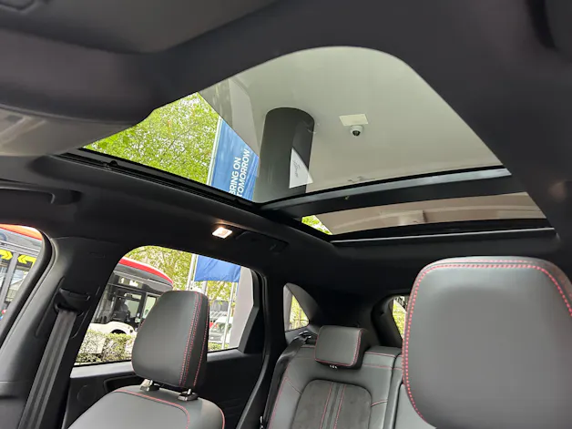 FORD Kuga 2.5 FHEV ST-Line X 4WD