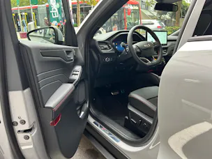 FORD Kuga 2.5 FHEV ST-Line X 4WD