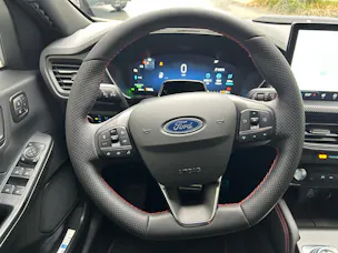FORD Kuga 2.5 FHEV ST-Line X 4WD