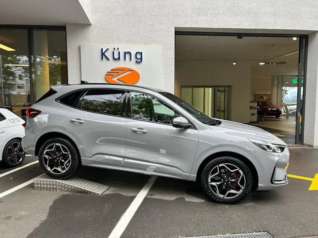 FORD Kuga 2.5 FHEV ST-Line X 4WD