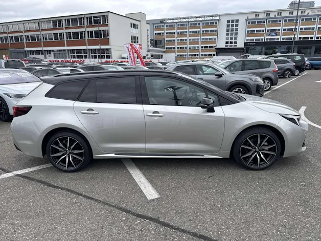 Toyota Corolla Touring Sports 2.0 HSD GR Sport e-CVT Automat