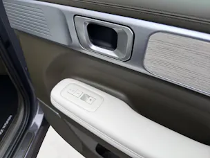 HYUNDAI Santa Fe 1.6 T-GDi HEV Calligraphy 4WD Automatic