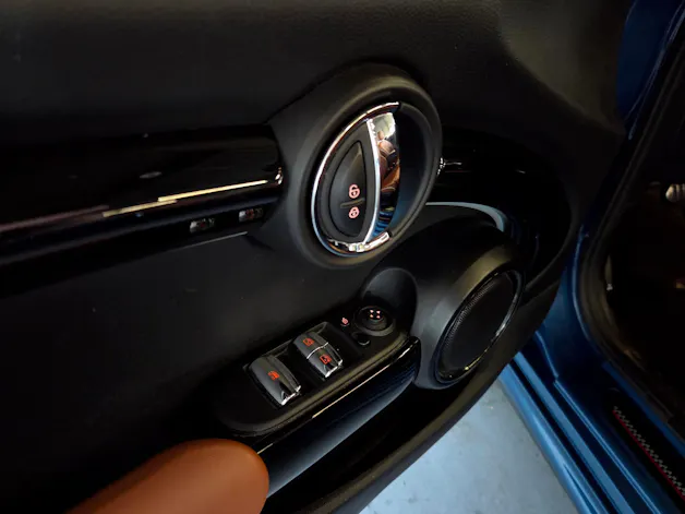 MINI Cabrio F57 2.0i John Cooper Works SAG
