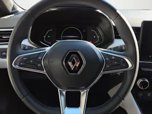 RENAULT Clio 1.6 E-Tech Techno