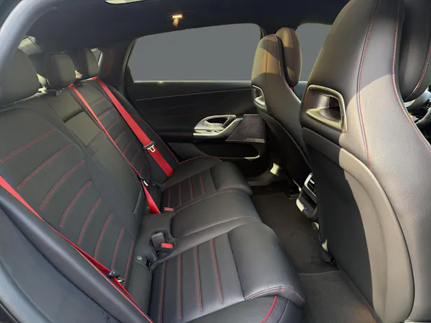 MERCEDES-BENZ C 400 4MATIC EQ Technology