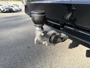 MERCEDES-BENZ C 400 4MATIC EQ Technology