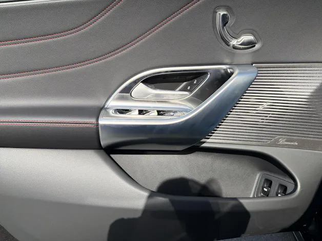 MERCEDES-BENZ C 400 4MATIC EQ Technology