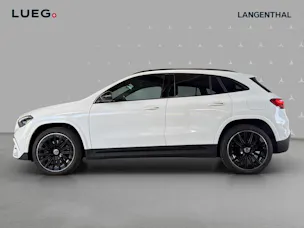 MERCEDES-BENZ GLA 200 7G-DCT