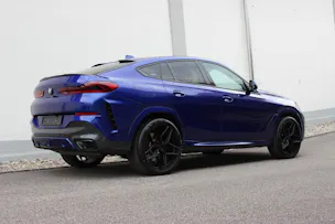 BMW X6 M50i INDIVIDUAL *SAN MARINO BLAU* 🎉1.88%-LEASINGAKTION🎉