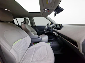 https://vehicle.imgix.net/4503170/19fc2692-8b16-4793-b2bb-a9a06aaa6e99.jpg