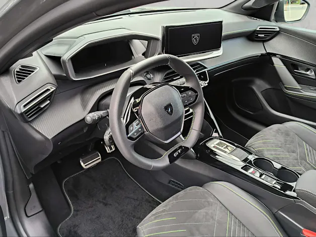 PEUGEOT 208 1.2 Hybrid 145 GT Exclusive