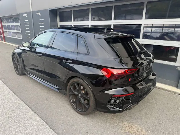 AUDI RS3 Sportback 2.5 TFSI quattro S-Tronic (CH)