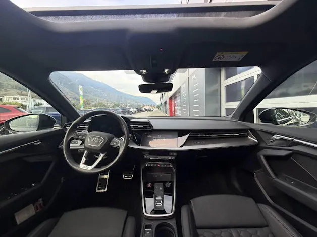 AUDI RS3 Sportback 2.5 TFSI quattro S-Tronic (CH)