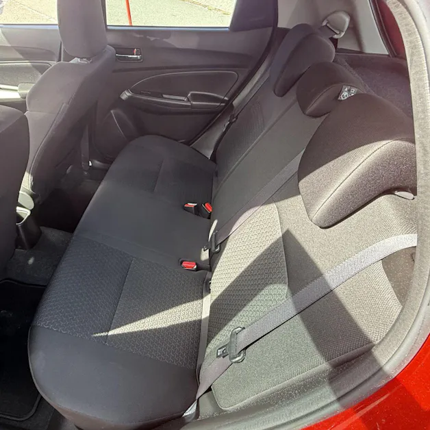 Suzuki Swift 1.0 T Compact Top