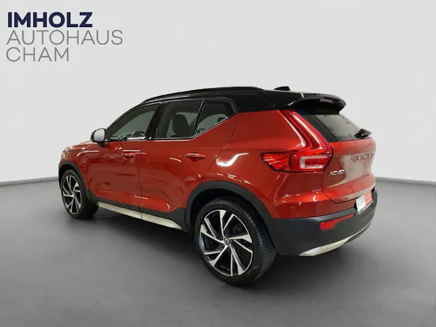 VOLVO XC40 2.0 B4 MH R-Design AWD