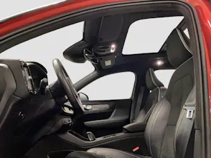 VOLVO XC40 2.0 B4 MH R-Design AWD