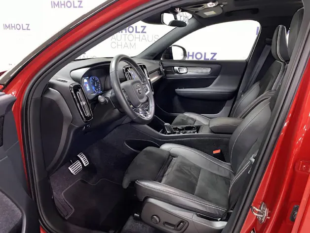 VOLVO XC40 2.0 B4 MH R-Design AWD