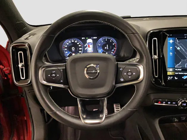 VOLVO XC40 2.0 B4 MH R-Design AWD