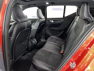 VOLVO XC40 2.0 B4 MH R-Design AWD