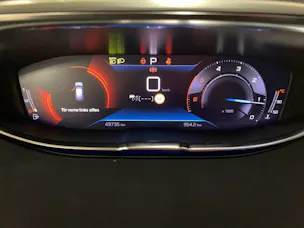 PEUGEOT 3008 1.5 BlueHDi Allure Pack