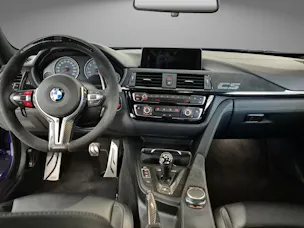 BMW M4 CS