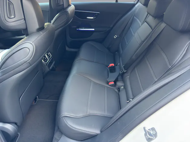 MERCEDES-BENZ C-Klasse S206 Kombi C 220 d Swiss Star Avantgarde 4matic