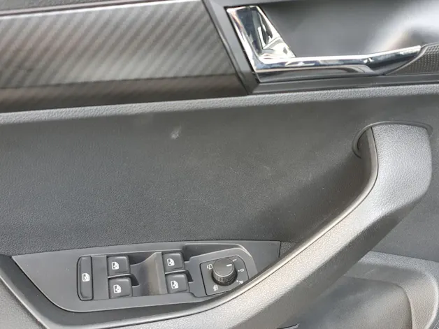 SKODA Karoq 1.5 TSI SportLine DSG