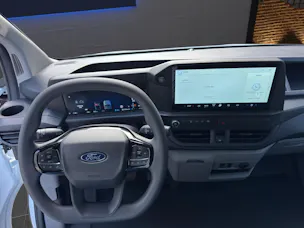 FORD Transit Custom Van 320 L1 2.5 Duratec 233PS Trend PHEV