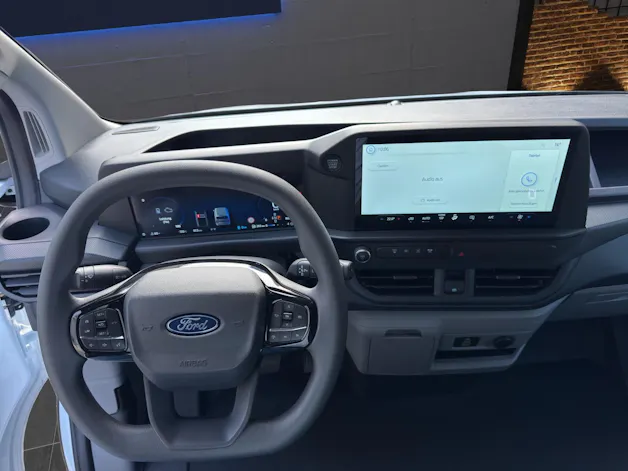 FORD Transit Custom Van 320 L1 2.5 Duratec 233PS Trend PHEV