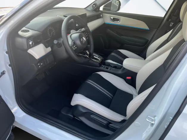 HONDA HR-V 1.5 i-MMD Advance Style Plus, Honda Aktionsleasing 1.9%, 8 Jahre Garantie