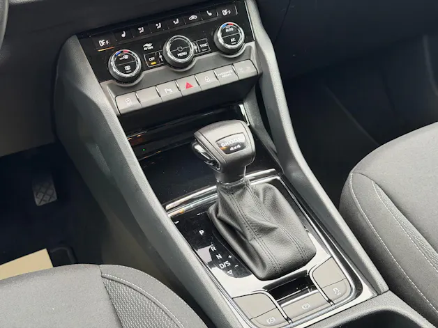 SKODA Karoq 2.0 TDI Ambition 4x4 DSG