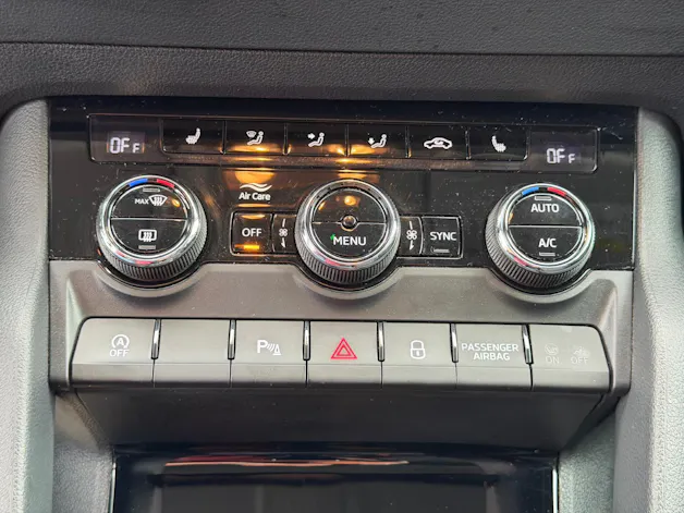 SKODA Karoq 2.0 TDI Ambition 4x4 DSG