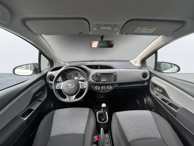 Toyota Yaris 1.33 VVT-i Sol Premium