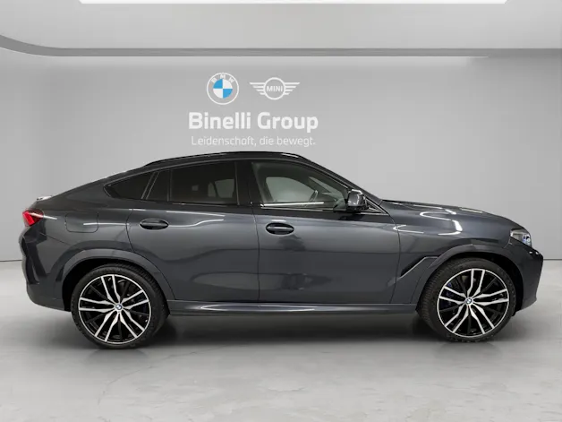 BMW X6 M50i