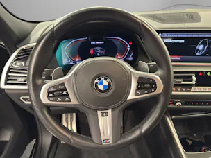 BMW X6 M50i