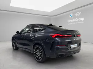 BMW X6 M50i