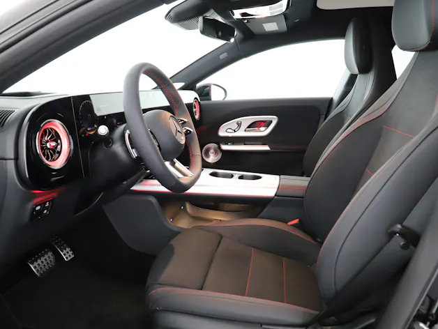 MERCEDES-BENZ CLA 220 8G-DCT 4Matic