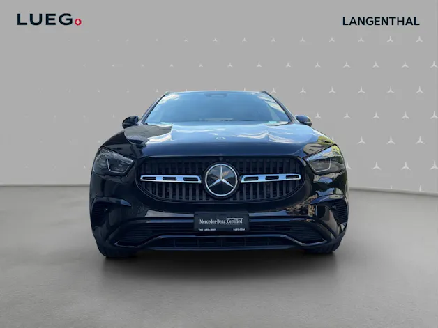 MERCEDES-BENZ GLA 250 4Matic 8G-DCT Swiss Star