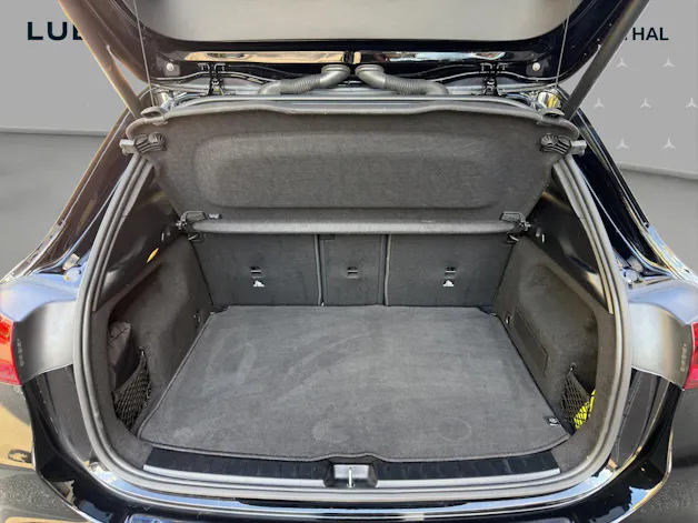 MERCEDES-BENZ GLA 250 4Matic 8G-DCT Swiss Star
