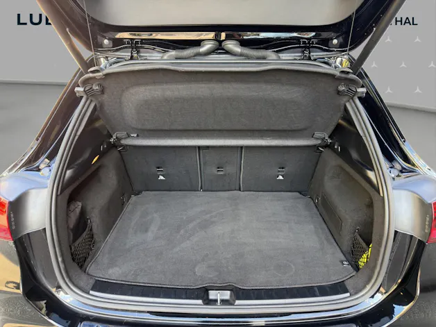 MERCEDES-BENZ GLA 250 4Matic 8G-DCT Swiss Star