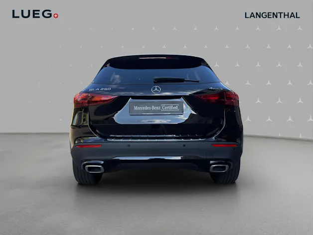 MERCEDES-BENZ GLA 250 4Matic 8G-DCT Swiss Star