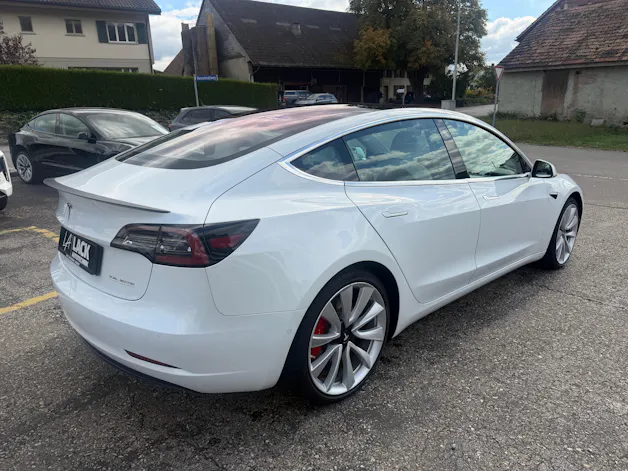 Tesla Model 3 Performance D AWD