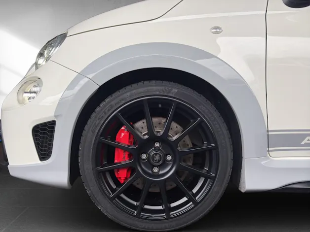 FIAT 695 1.4 16V Turbo Abarth 70 Anniversario