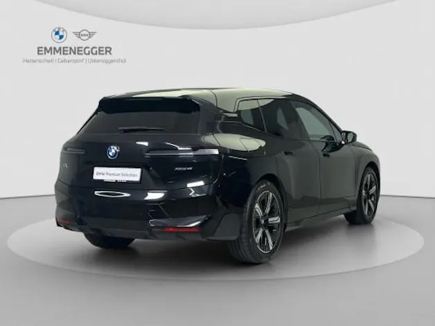 BMW iX xDrive40