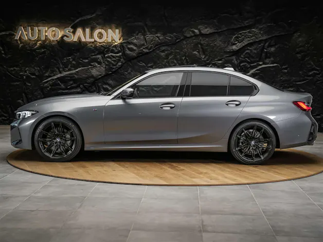 BMW 330d xDrive Steptronic M Sport Pro *Facelift*Werksgarantie*Panorama*Head-Up*AHK*